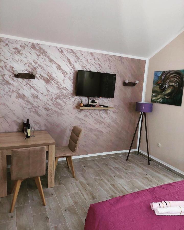 Studio Elena Tivat Extérieur photo